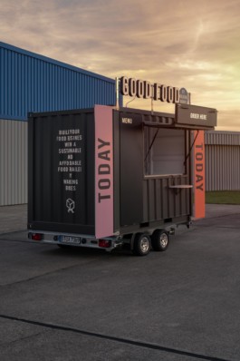 walkingboxes-foodtrailer_2654_02_sunset